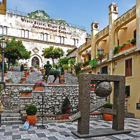 Scilla * Giardini Naxos